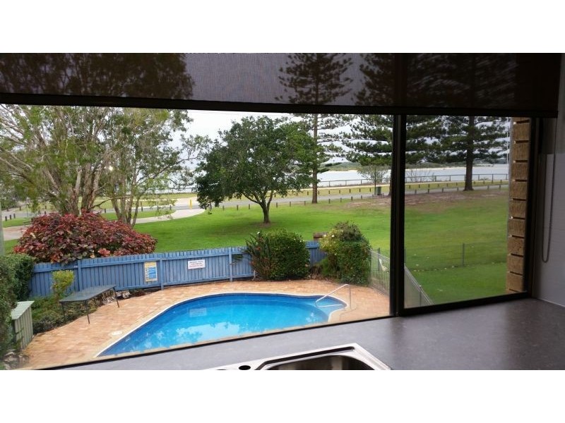 4/21 Landsborough Parade, Golden Beach QLD 4551