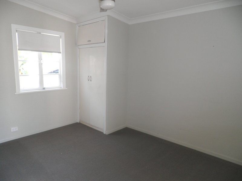 13 Montrose Street, Beerwah QLD 4519