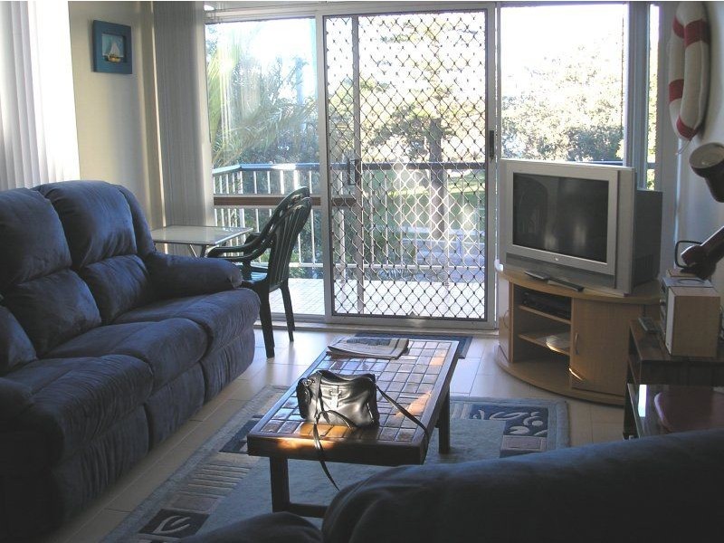 4/69 The Esplanade, Golden Beach QLD 4551