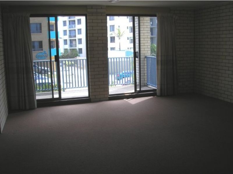 7/14 Moreton Parade, Kings Beach QLD 4551