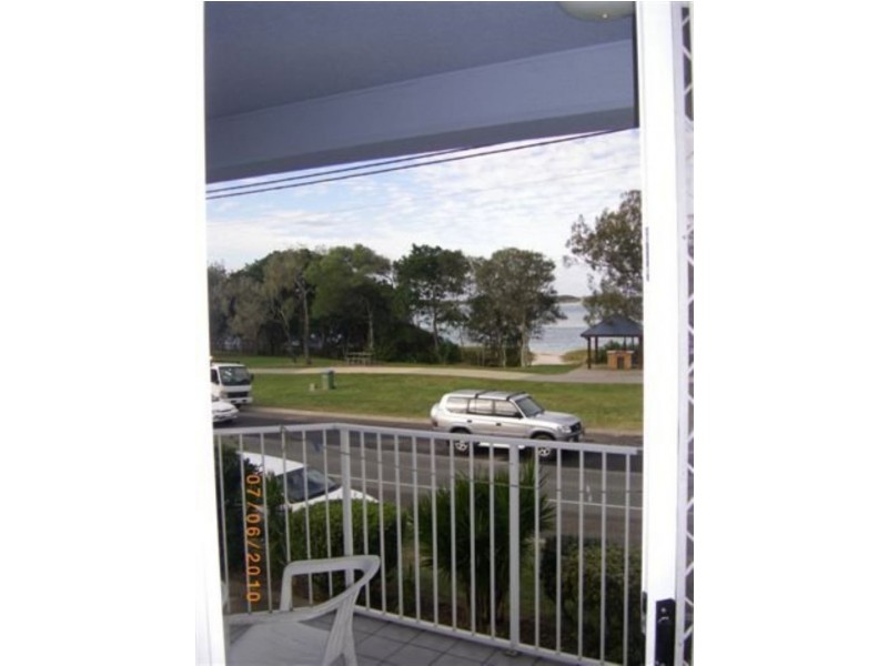 1/58 Esplanade, Golden Beach QLD 4551