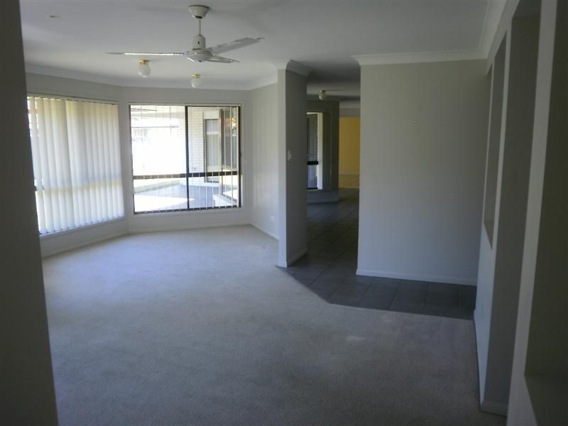 18 Agincourt Street, Pelican Waters QLD 4551