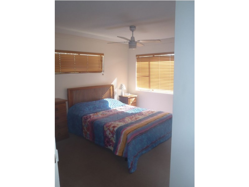 6/7 Warne Tce, Kings Beach QLD 4551