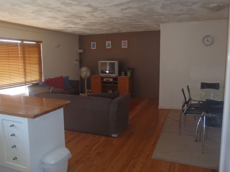 6/7 Warne Tce, Kings Beach QLD 4551