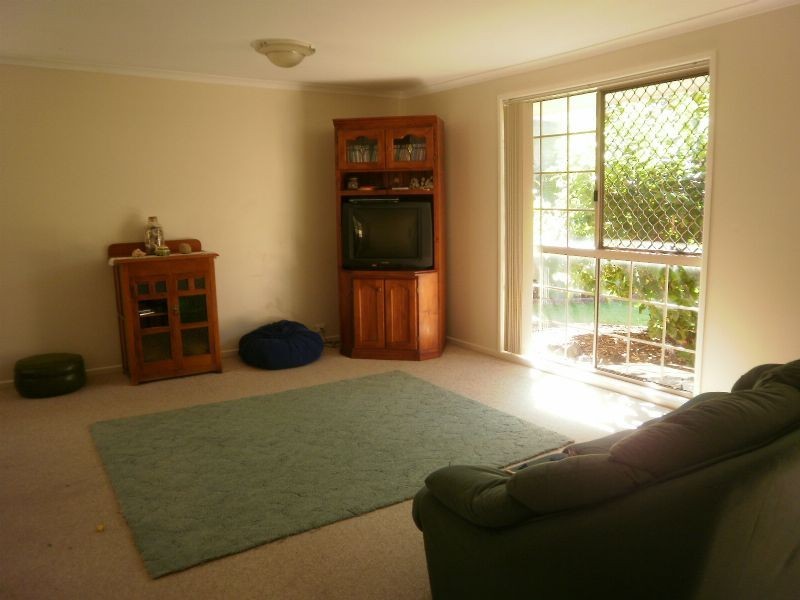 16 Oceanic Drive, Warana QLD 4575