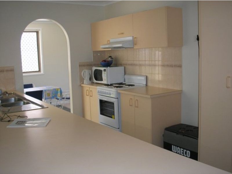 16 Oceanic Drive, Warana QLD 4575