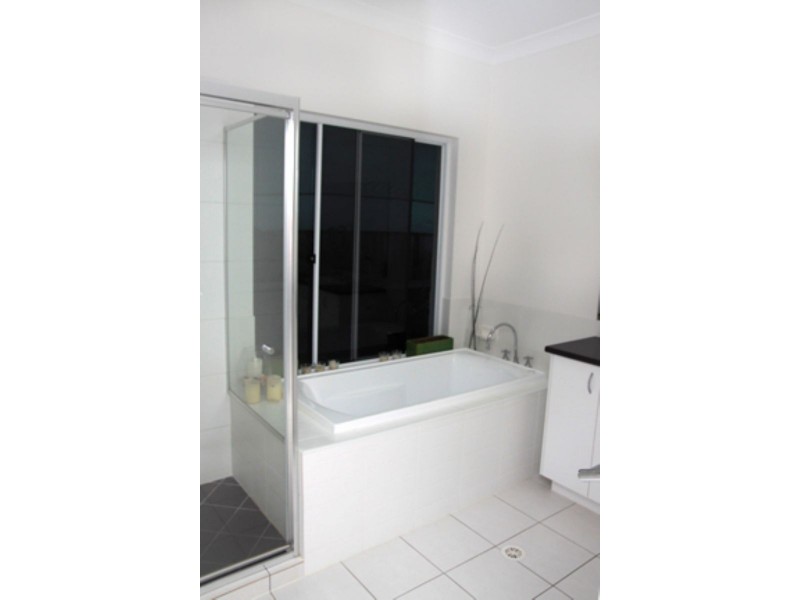 61 Rawson Street, Caloundra West QLD 4551