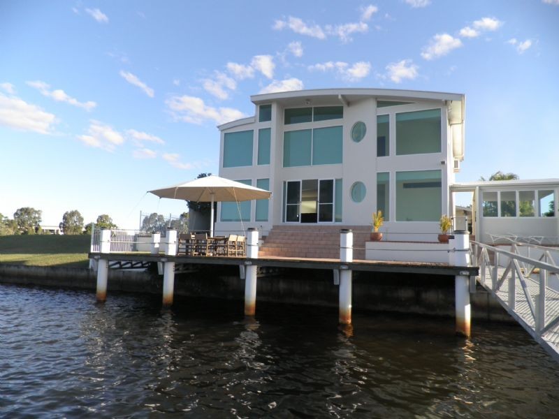 7 Delisser Place, Pelican Waters QLD 4551