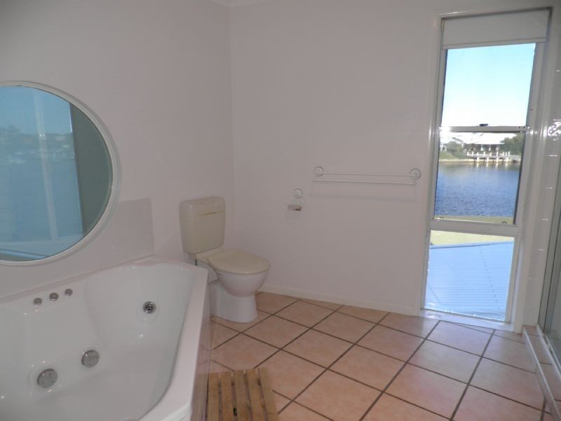 7 Delisser Place, Pelican Waters QLD 4551