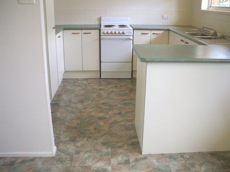 6 Kowandi Street, Wurtulla QLD 4575