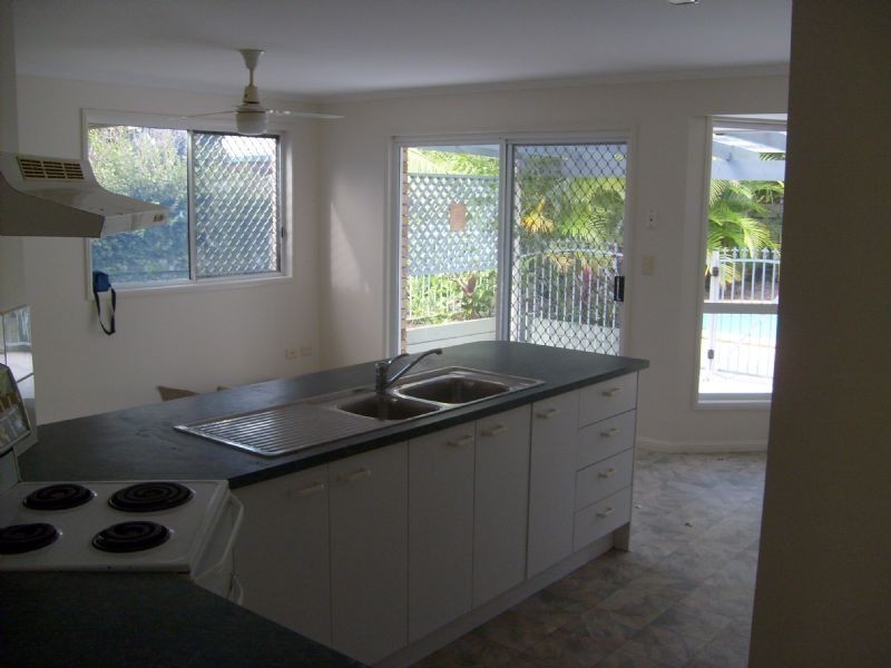 3 Snowdrop Avenue, Currimundi QLD 4551