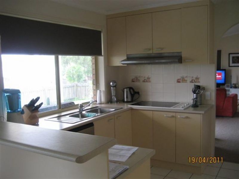 6 Quarrion Court, Aroona QLD 4551