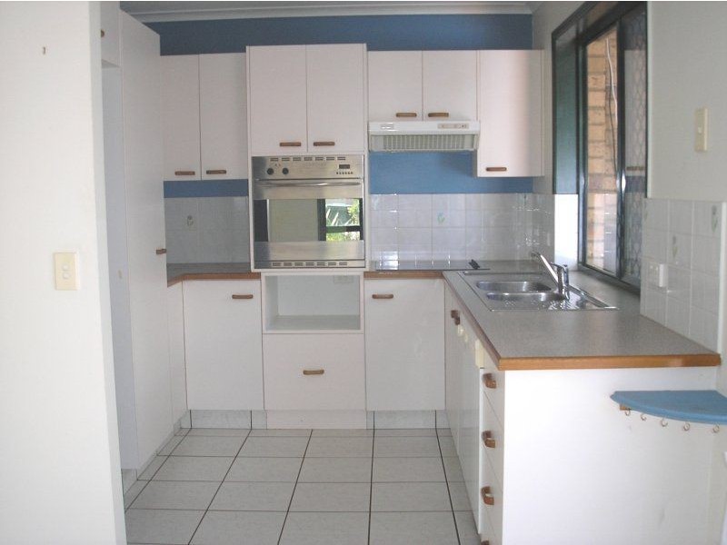 1/105 Landsborough Parade, Golden Beach QLD 4551
