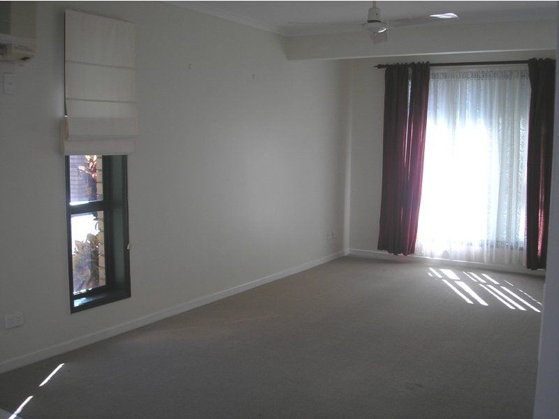 1/105 Landsborough Parade, Golden Beach QLD 4551