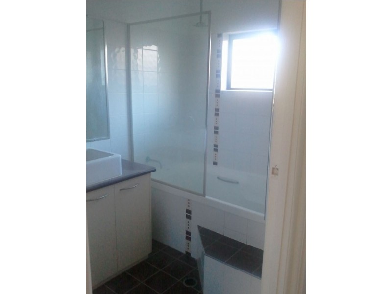 118 Taylor Ave, Golden Beach QLD 4551