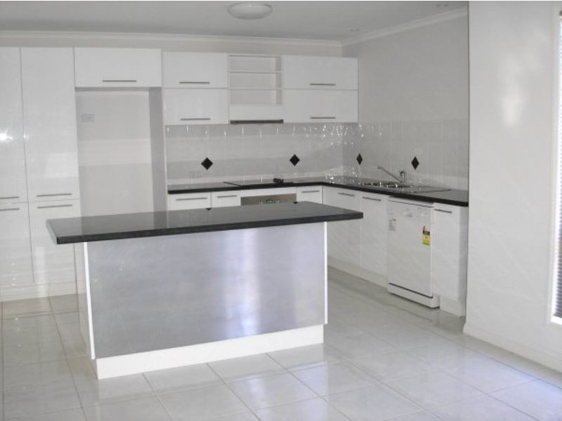 5 Bangalore Close, Caloundra West QLD 4551