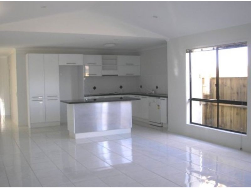 5 Bangalore Close, Caloundra West QLD 4551