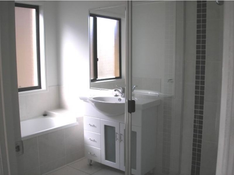 5 Bangalore Close, Caloundra West QLD 4551