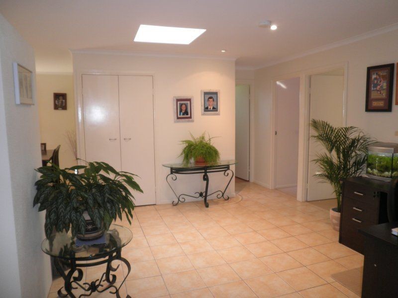 8 Tallawa Place, Wurtulla QLD 4575
