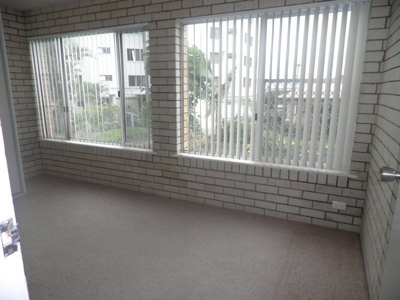 1/16 Moreton Parade, Kings Beach QLD 4551