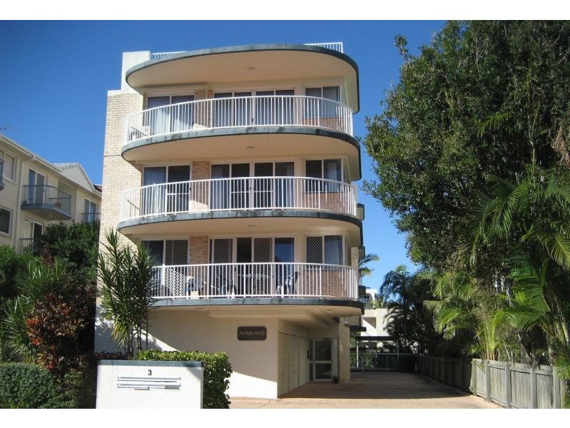 3/3 Latona Avenue, Caloundra QLD 4551