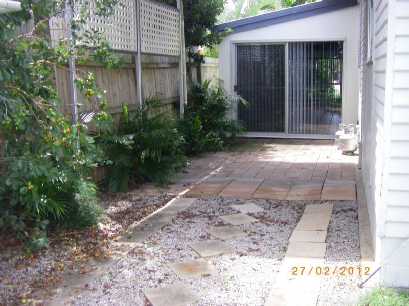 42 Coronation Avenue, Golden Beach QLD 4551