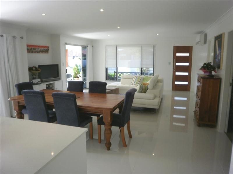 20 St Pauls Avenue, Golden Beach QLD 4551