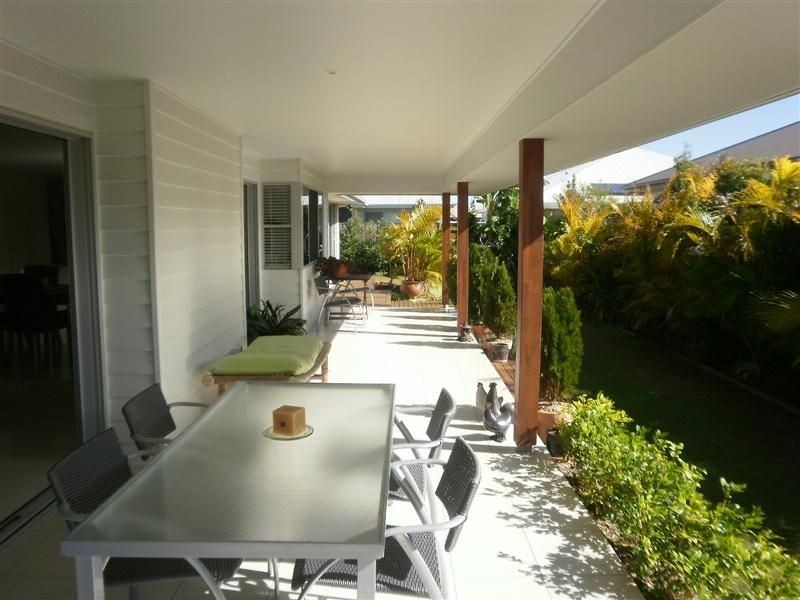 20 St Pauls Avenue, Golden Beach QLD 4551