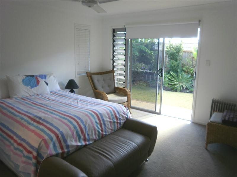 20 St Pauls Avenue, Golden Beach QLD 4551