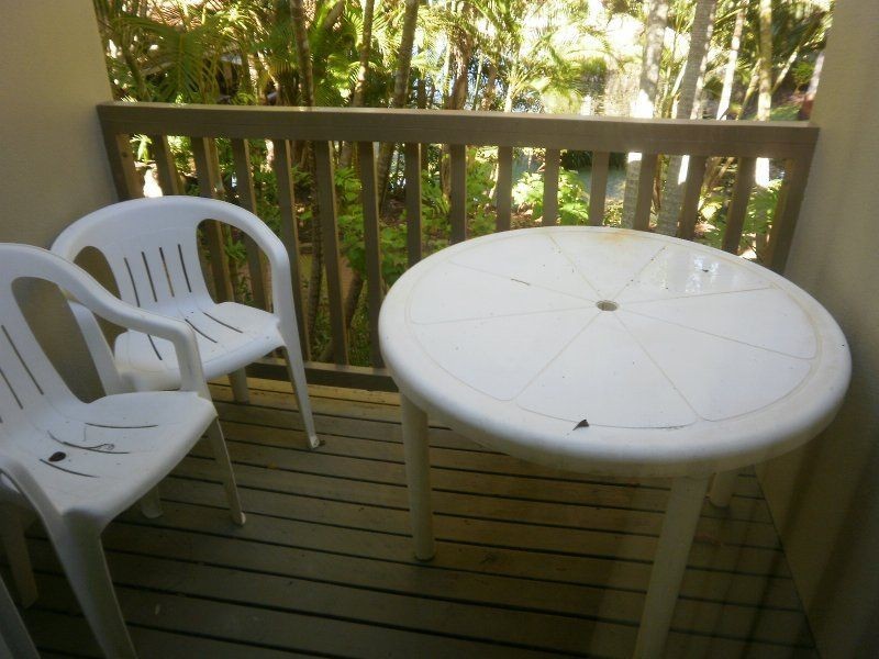 13/2 Landsborough Parade, Golden Beach QLD 4551