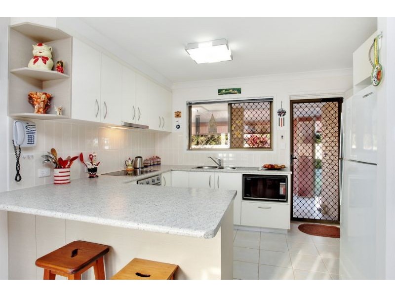 2/65 Lamerough Parade, Golden Beach QLD 4551