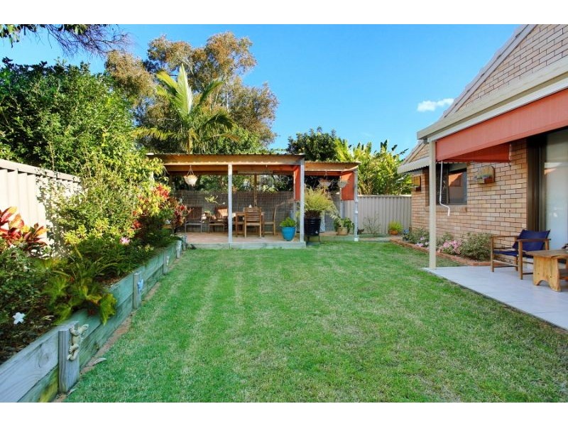 2/65 Lamerough Parade, Golden Beach QLD 4551