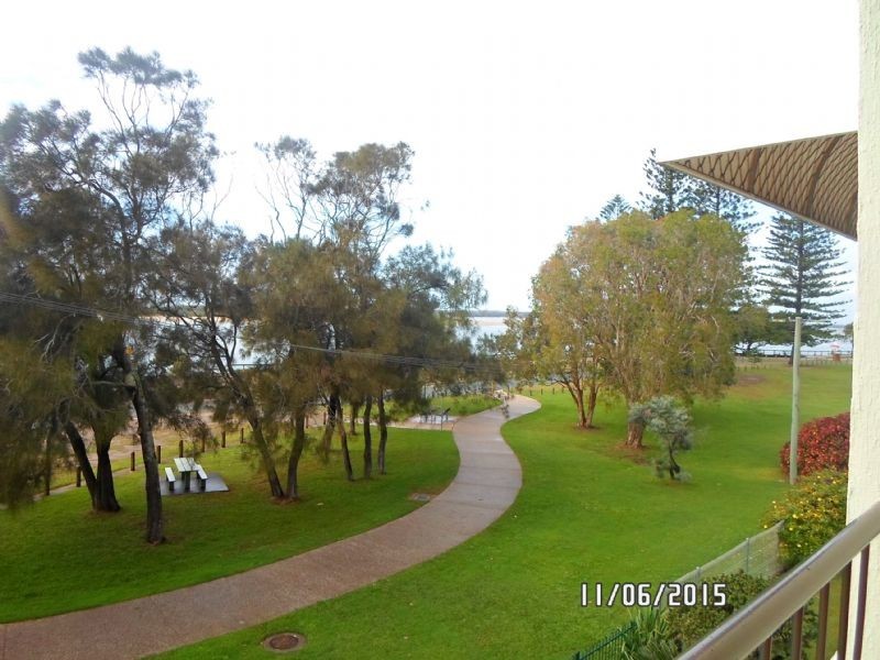 4/15 Landsborough Parade, Golden Beach QLD 4551