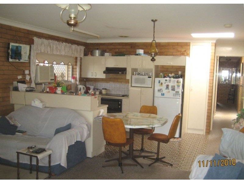 1/191 Esplanade, Golden Beach QLD 4551