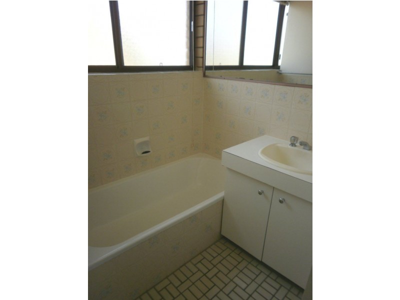 6/8 Coonoowrin Street, Battery Hill QLD 4551