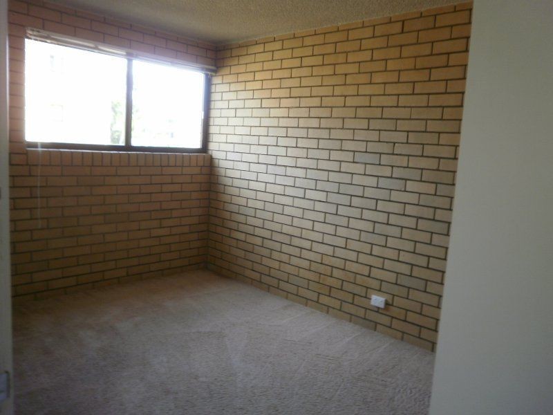 6/8 Coonoowrin Street, Battery Hill QLD 4551