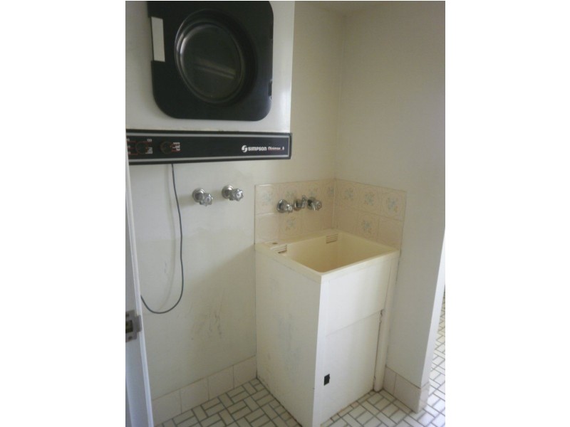 6/8 Coonoowrin Street, Battery Hill QLD 4551