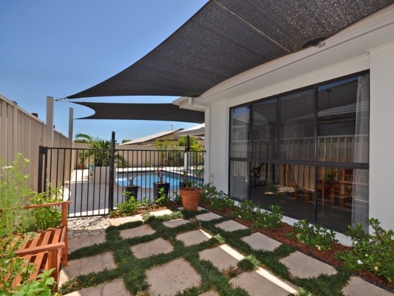 9 Schnappering Close, Pelican Waters QLD 4551