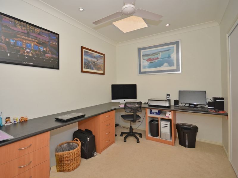 9 Schnappering Close, Pelican Waters QLD 4551