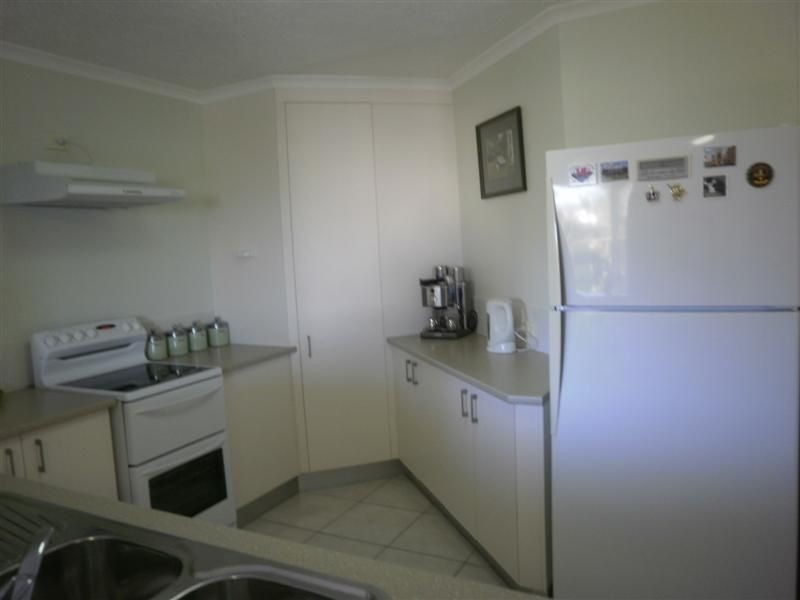 1/20 Warne Terrace, Kings Beach QLD 4551