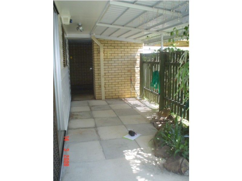 4/107 Landsborough Pde, Golden Beach QLD 4551