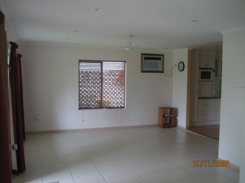 2 Hill Street, Currimundi QLD 4551