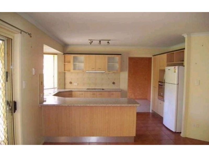 11 Stradbroke Drive, Little Mountain QLD 4551