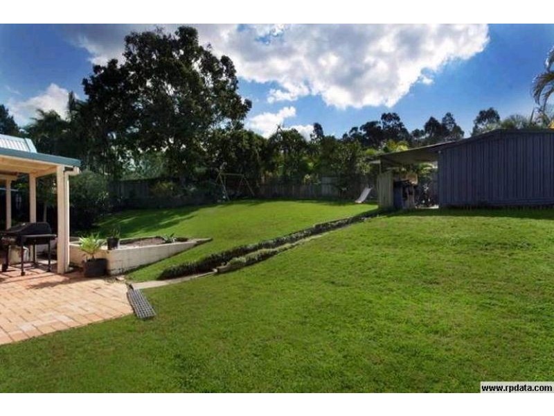 11 Stradbroke Drive, Little Mountain QLD 4551