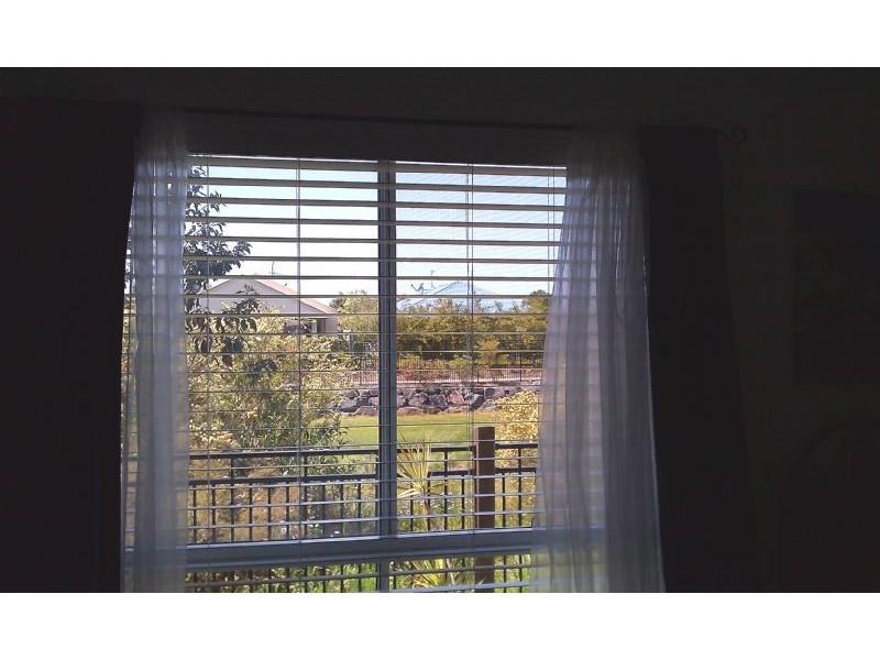 8 Eyre Place, Caloundra West QLD 4551