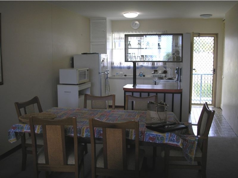 4/18 Bulcock Beach Esplanade, Caloundra QLD 4551