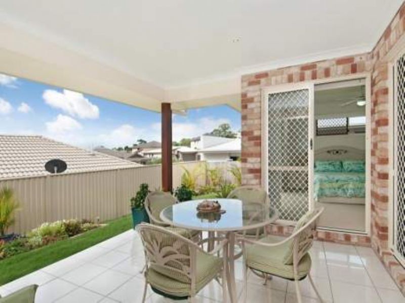 37 High Park Cres, Little Mountain QLD 4551