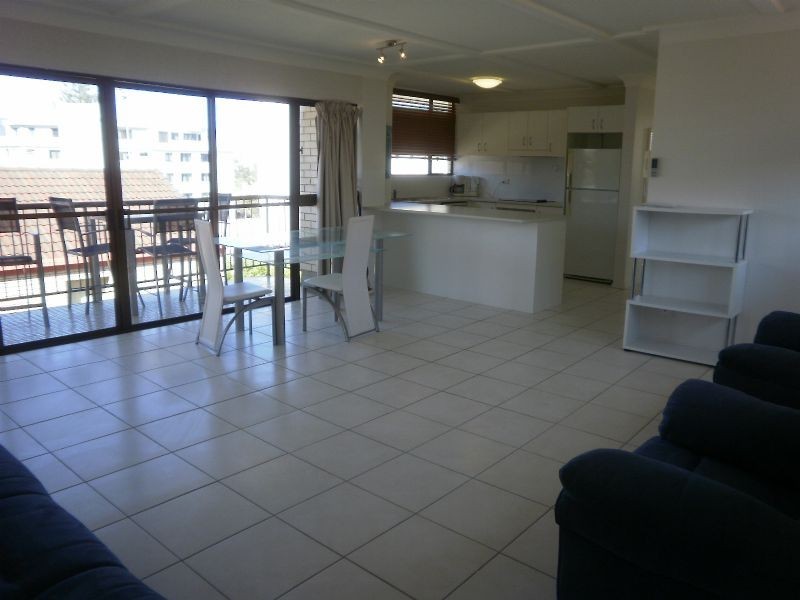 7/24 Moreton Parade, Kings Beach QLD 4551