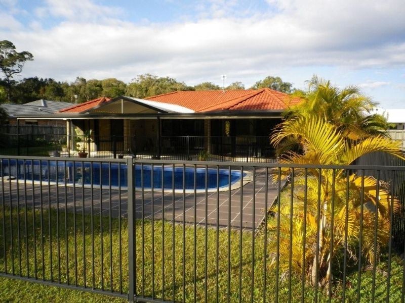 9 Tulipoak Court, Little Mountain QLD 4551