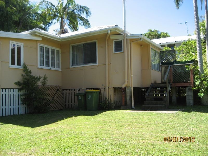 21 Upper Gay Terrace, Kings Beach QLD 4551